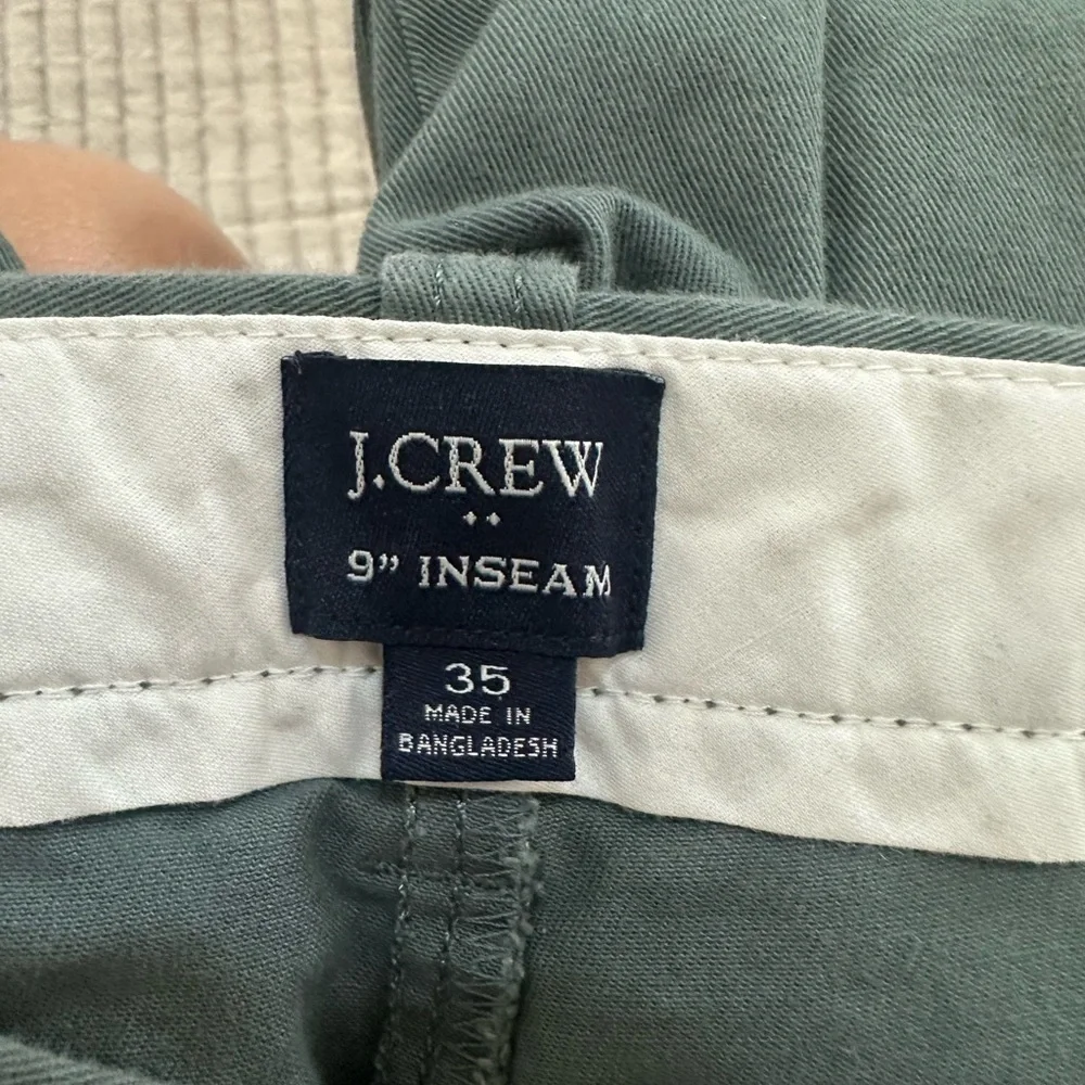 J. Crew Men's chino Green Shorts